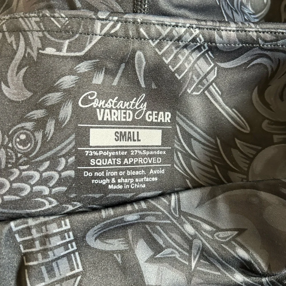 CVG Constantly Varied Gear Shadow Vintage Tattoo Leggings Full Length - Picture 5 of 5